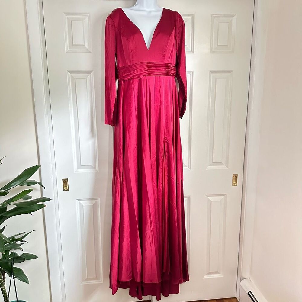 IEENA for Mac Duggal Long Sleeve Ruched Waist satin V-neck - Picture 5 of 11